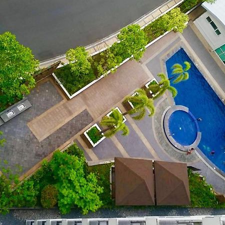 F-10C Parkside Villas Pasay Buitenkant foto