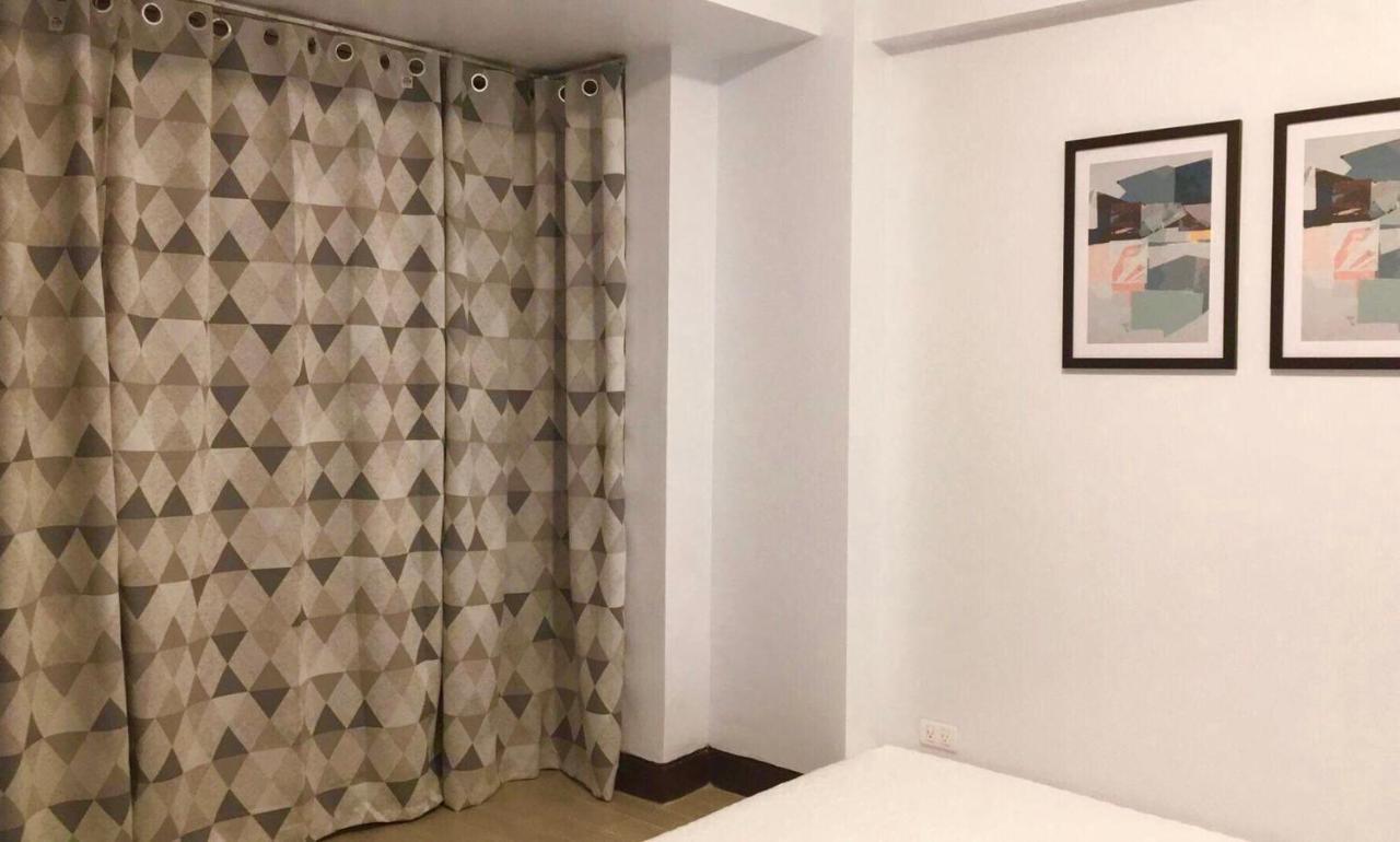 F-10C Parkside Villas Pasay Buitenkant foto